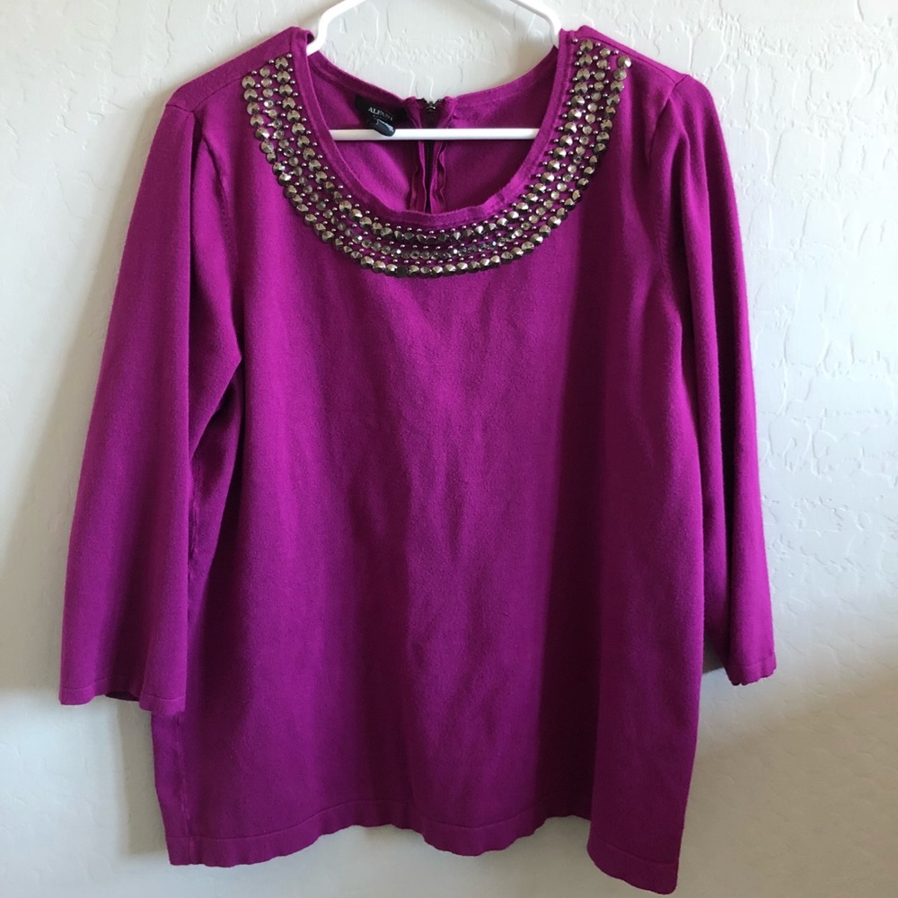 Magenta 3/4 Sleeve Sweater